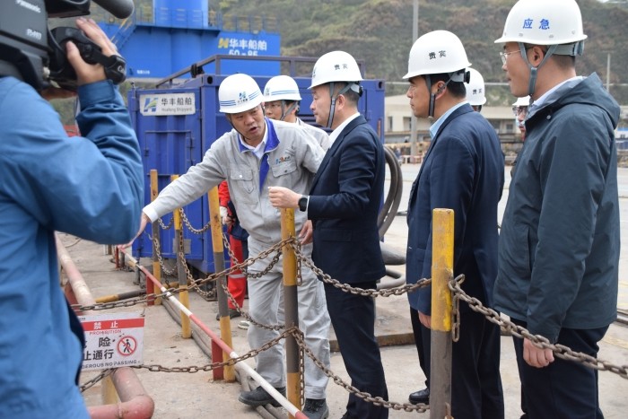 王引權(quán)深入華豐船舶檢查安全生產(chǎn)工作